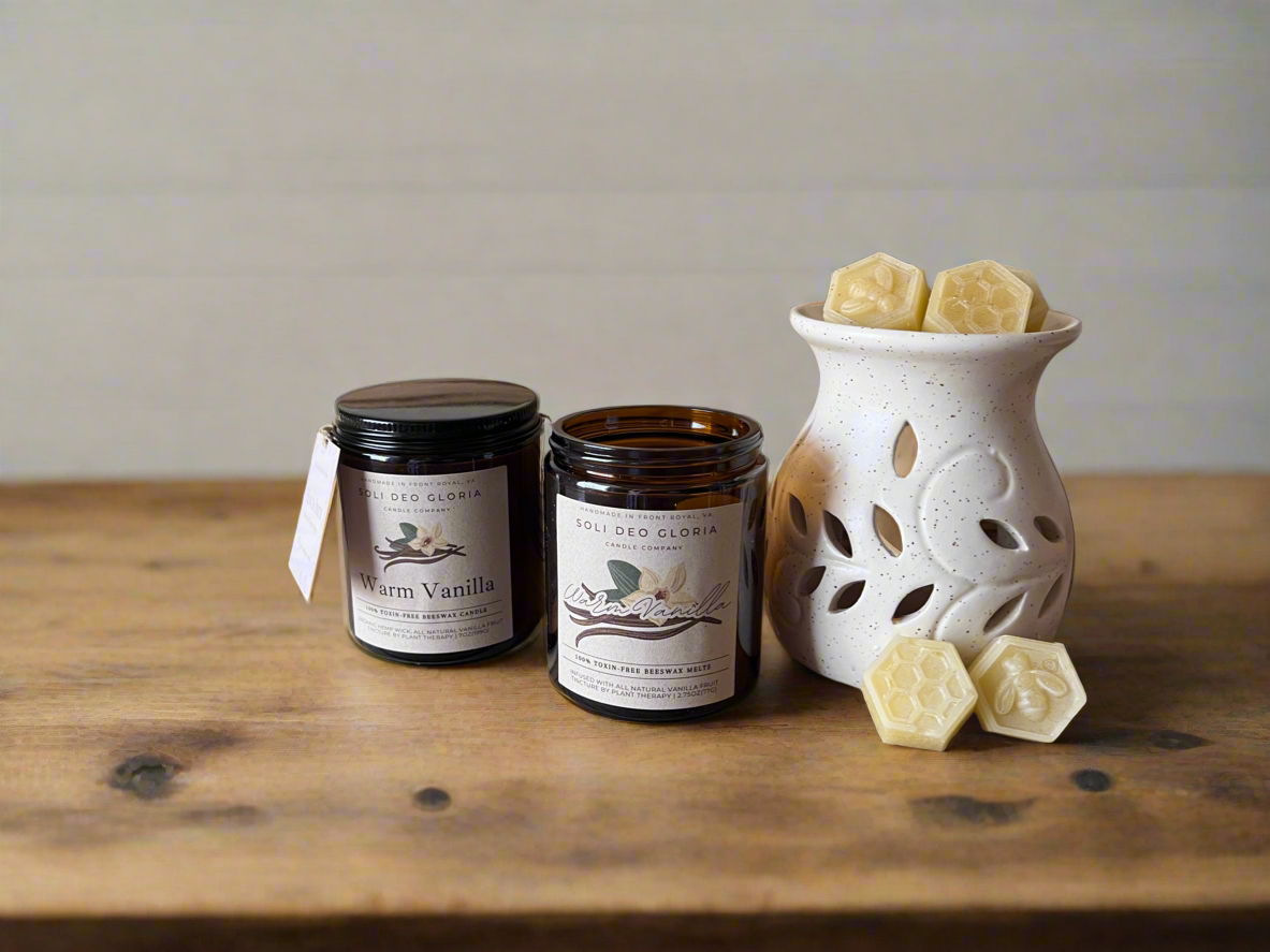 Warm Vanilla Beeswax Candle | Plant Extract Infused