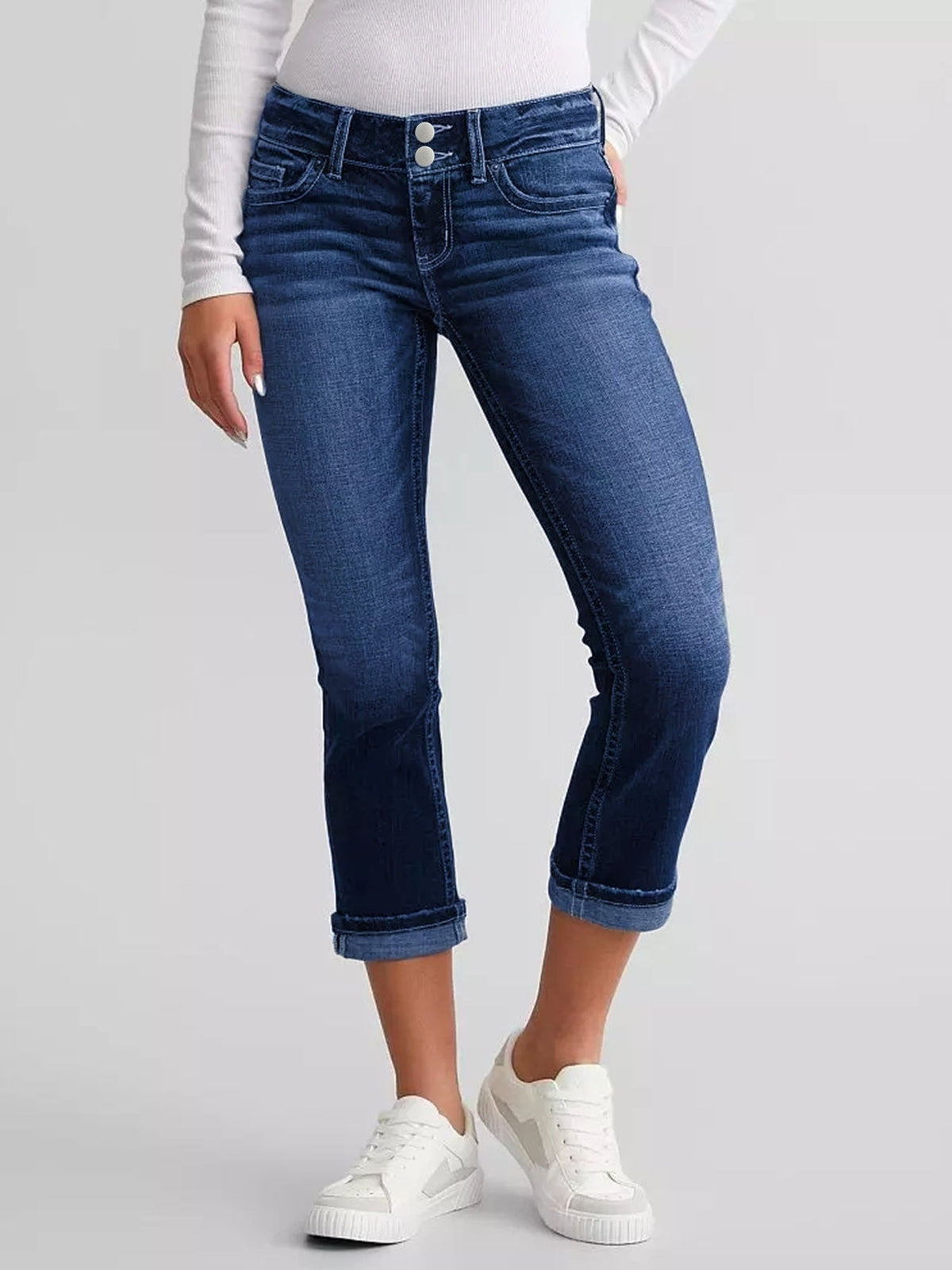 Stylish Blue Frayed-edge Denim Jeans American Street-style With A Unique Flair